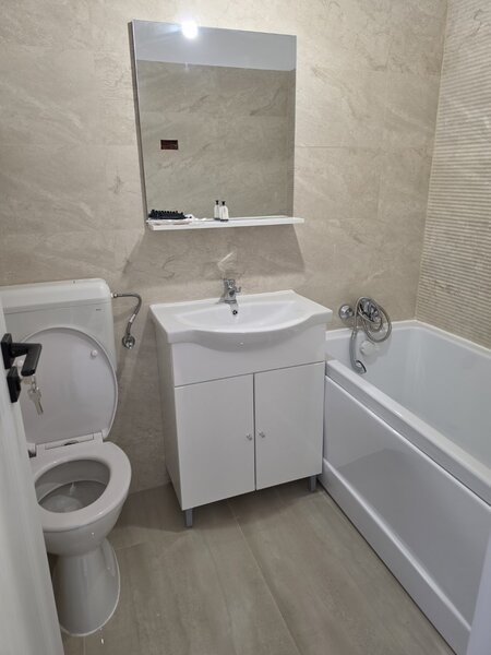 Dristor, pe Baba Novac, Sectia 12, renovat, 2 balcoane, 10 minute metrou,