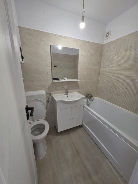 Dristor, pe Baba Novac, Sectia 12, renovat, 2 balcoane, 10 minute metrou,